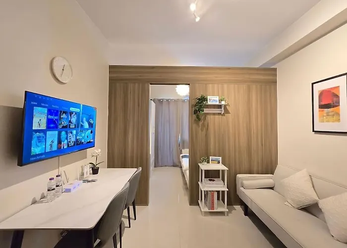 1Br Unit Condotel W Balcony Fame Residences #Fm60