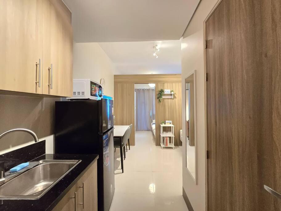 1br Unit Condotel W Balcony Fame Residences #fm60 Apartment