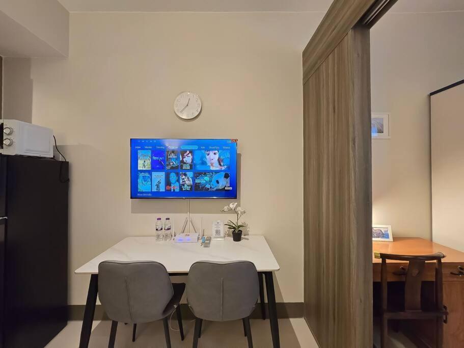 1br Unit Condotel W Balcony Fame Residences #fm60 Manila