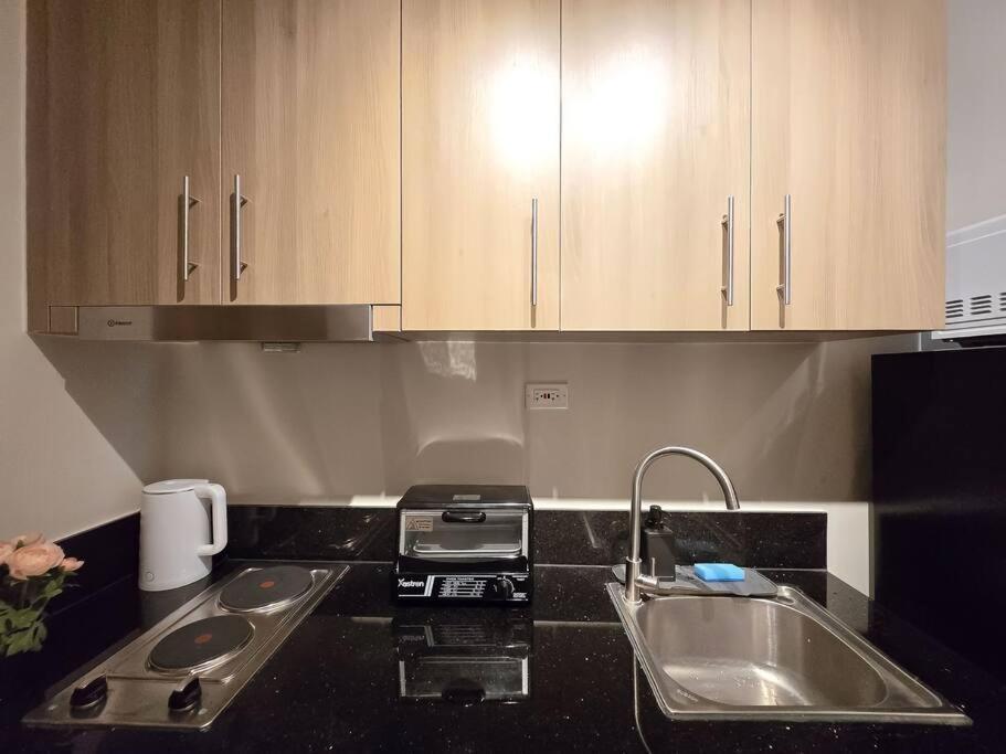 1br Unit Condotel W Balcony Fame Residences #fm60 Apartment
